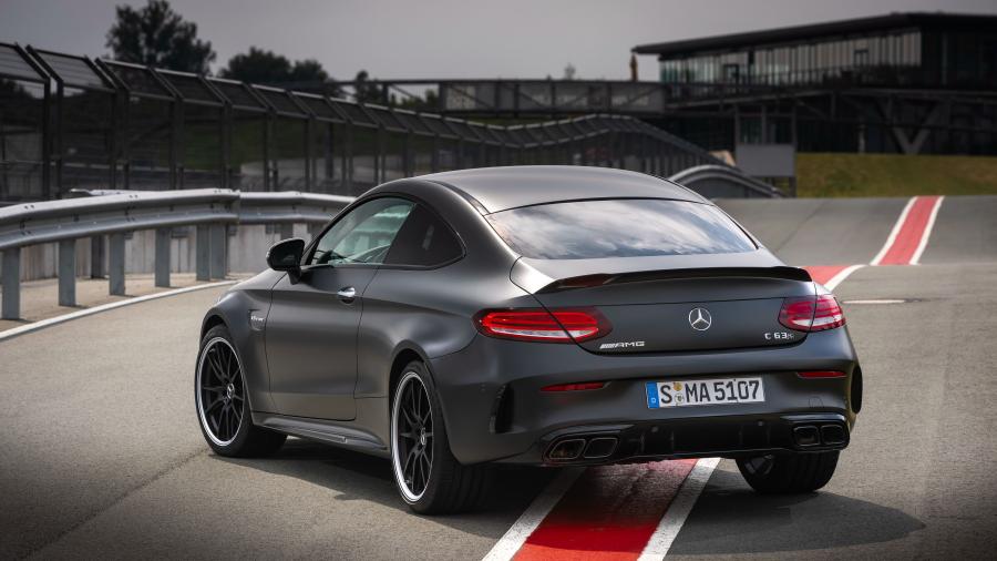  Mercedes-AMG C63 S Coupe (C205) 2018 года  (WW) (фото 33 из 44)